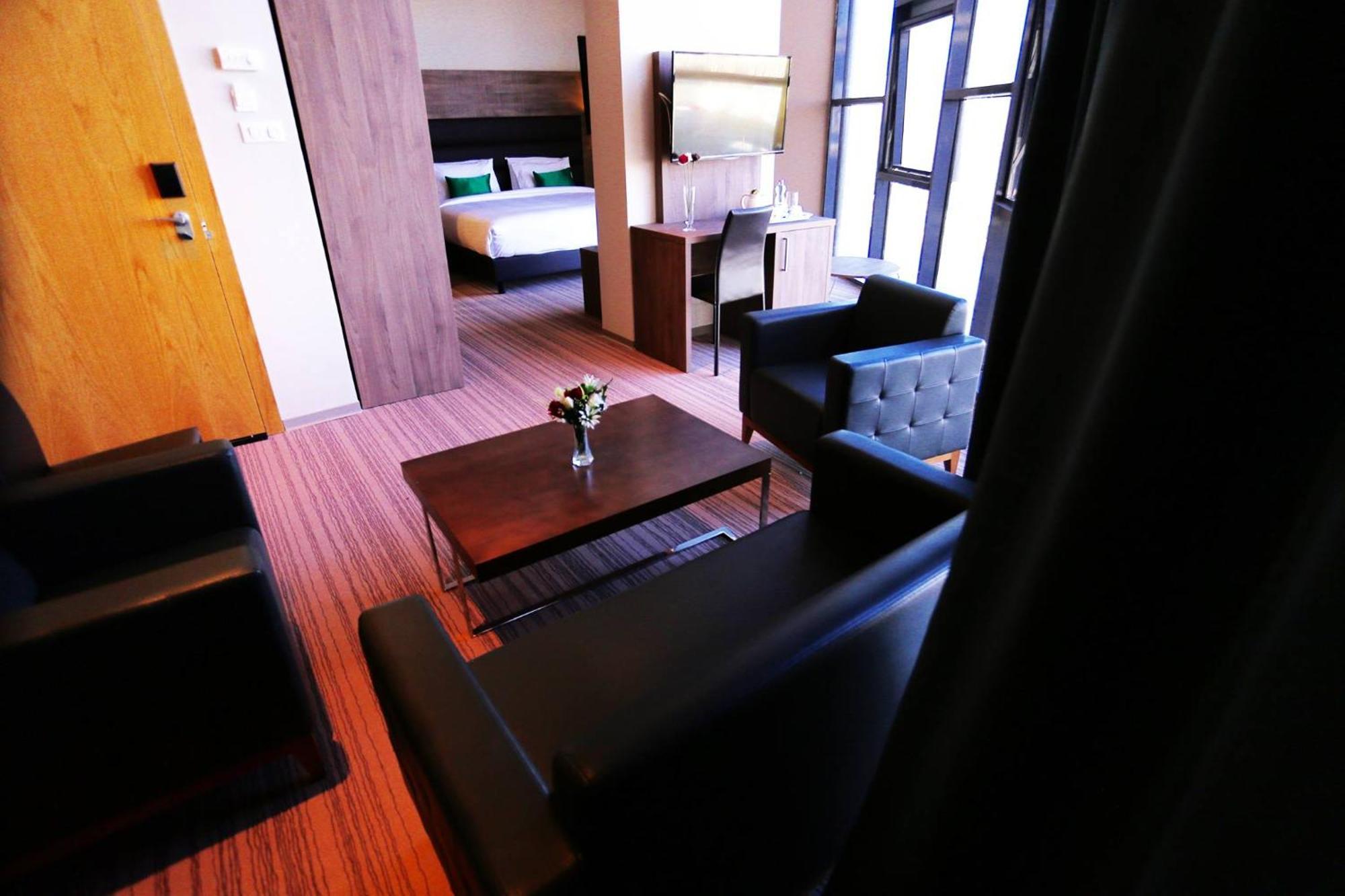 Le Zenith Hotel Oran Zewnętrze zdjęcie