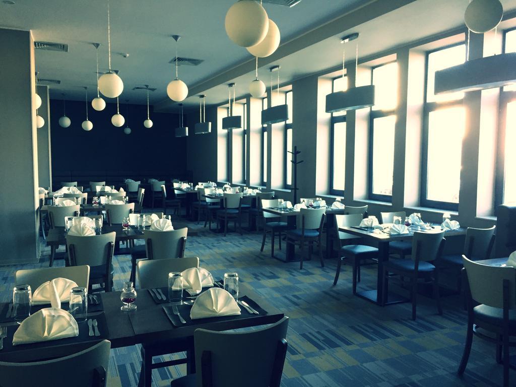 Le Zenith Hotel Oran Zewnętrze zdjęcie